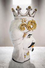 Carica l'immagine nel visualizzatore di Gallery, Coppia Teste di Moro "Ghirigori Oro"  – Ceramica di Caltagirone Fatto a Mano
