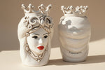 Carica l'immagine nel visualizzatore di Gallery, Coppia Teste di Moro “Ghirigori Fumè”  – Ceramica artigianale di Caltagirone
