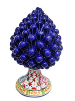 Carica l'immagine nel visualizzatore di Gallery, Pigna con piede Decorato  – Ceramica artigianale di Caltagirone

